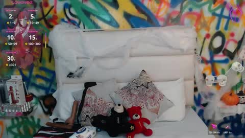 Kylie online show from 10-23-25, 09:52