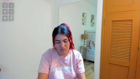 Kylie online show from 05-11-26, 11:16