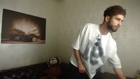 KyloEast online show from 06-20-26, 04:15