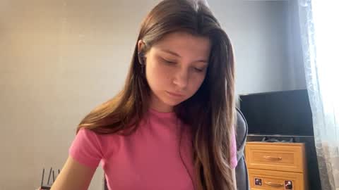 Kary online show from 04-25-26, 01:41