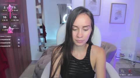 Snapshot of kymberlysweet chatting on 01-14-25, 01:26 Kymberly online show from 01-14-25, 01:26