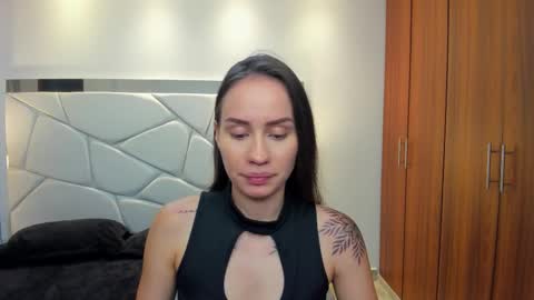 Snapshot of kymberlysweet chatting on 10-15-25, 11:21 Kymberly online show from 10-15-25, 11:21