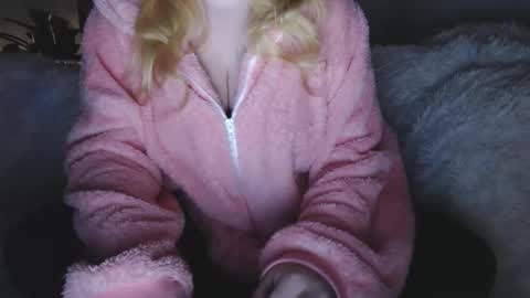 Snapshot of kymchi chatting on 10-09-25, 12:08 Check Out My NSFW OnlyFans Link On Bio online show from 10-09-25, 12:08