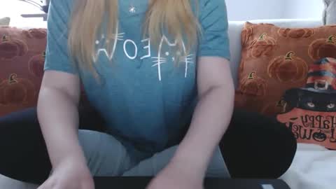 Snapshot of kymchi chatting on 10-21-25, 10:10 Check Out My NSFW OnlyFans Link On Bio online show from 10-21-25, 10:10