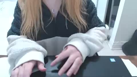 Snapshot of kymchi chatting on 11-19-25, 12:32 Check Out My NSFW OnlyFans Link On Bio online show from 11-19-25, 12:32