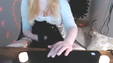 Snapshot of kymchi chatting on 12-21-25, 10:55 Check Out My NSFW OnlyFans Link On Bio online show from 12-21-25, 10:55