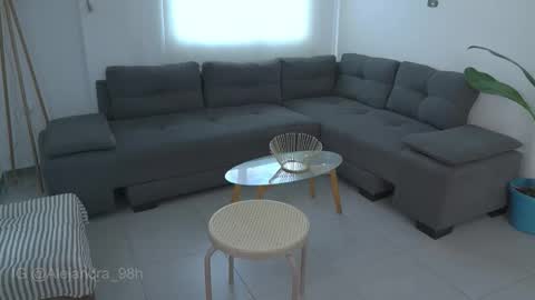 schedule 300 pm - 1100pm colombia time online show from 10-10-25, 09:58