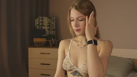 Alice online show from 04-19-26, 06:10