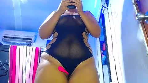 Snapshot of la_crespy29 chatting on 10-28-25, 12:36 la_crespy29 online show from 10-28-25, 12:36