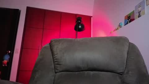 Snapshot of la_femme_fatale_ chatting on 05-27-26, 01:57 Hanna FREE ONLYFANS online show from 05-27-26, 01:57