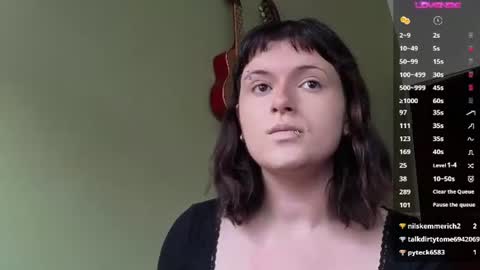 Snapshot of la_femme_fatale_ chatting on 06-17-26, 08:32 Hanna FREE ONLYFANS online show from 06-17-26, 08:32
