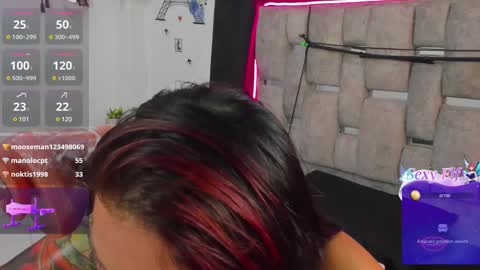 Snapshot of la_mazona chatting on 01-18-25, 10:06 AMAZONA  online show from 01-18-25, 10:06