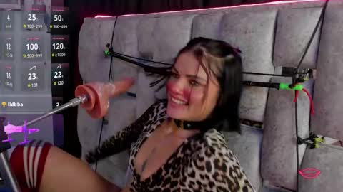 Snapshot of la_mazona chatting on 01-20-25, 08:50 AMAZONA  online show from 01-20-25, 08:50