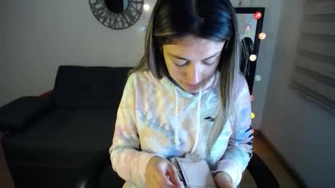 Catalina online show from 11-28-25, 02:03