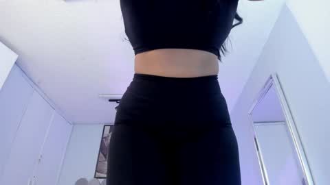 Snapshot of laady_brownn chatting on 01-24-25, 11:04 Cris  online show from 01-24-25, 11:04