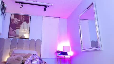 Snapshot of laady_brownn chatting on 03-01-25, 11:28 Cris  online show from 03-01-25, 11:28
