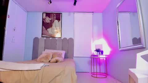 Snapshot of laady_brownn chatting on 03-03-25, 11:33 Cris  online show from 03-03-25, 11:33