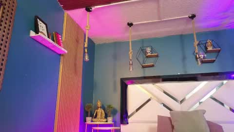 Cris  online show from 04-11-26, 11:25