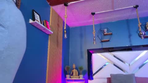 Cris  online show from 04-24-26, 11:12