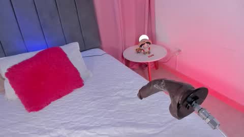 Snapshot of laana_foxx chatting on 12-21-25, 01:02 lana foxx Model independient online show from 12-21-25, 01:02