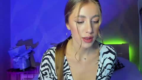 Snapshot of laangelsa chatting on 01-30-25, 02:04 LaAngel online show from 01-30-25, 02:04