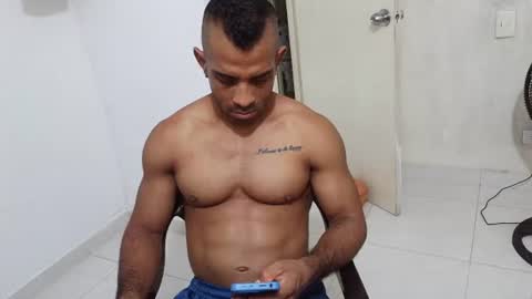 Snapshot of lacasadelosmunecosbq chatting on 06-15-26, 04:15 Bruno Smith online show from 06-15-26, 04:15