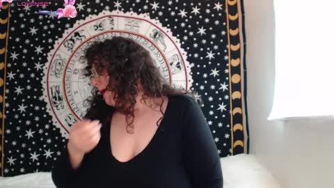 Lacey online show from 06-11-26, 09:02