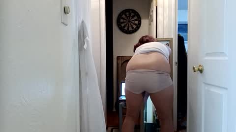 Snapshot of lacybell chatting on 02-07-25, 12:53 lacybell online show from 02-07-25, 12:53