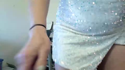 Snapshot of lacybell chatting on 03-08-25, 11:49 lacybell online show from 03-08-25, 11:49