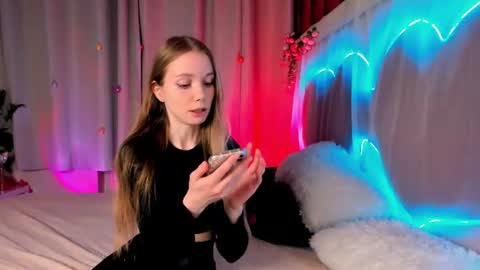 Lada online show from 06-18-26, 05:08