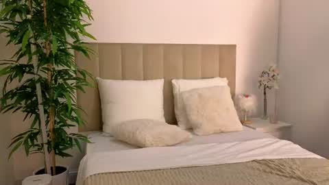 Lada online show from 07-27-26, 05:03