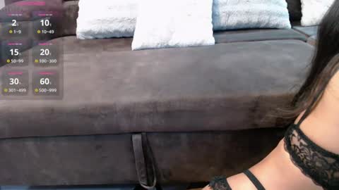 Mia online show from 06-28-26, 06:14
