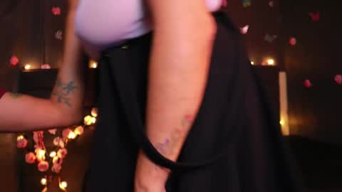 Kathie  Dicky    online show from 10-07-25, 03:53