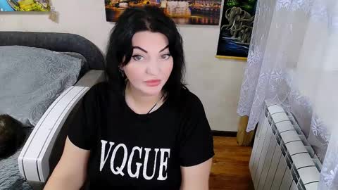 Snapshot of lady_boom_ chatting on 11-19-25, 06:52 lady_boom_ online show from 11-19-25, 06:52