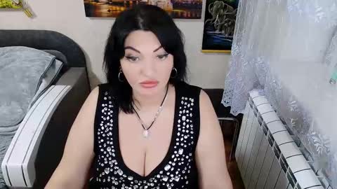 Snapshot of lady_boom_ chatting on 12-17-25, 04:57 lady_boom_ online show from 12-17-25, 04:57