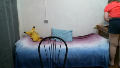 lady cute cat29 online show from 03-06-25, 11:47