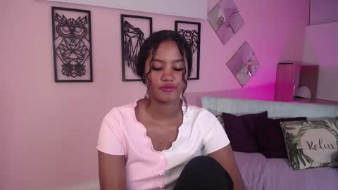 Karla - Instagram   lady karla1 online show from 02-11-25, 08:20