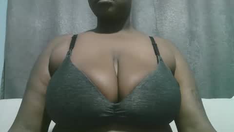 lady_dearra online show from 10-30-25, 04:25