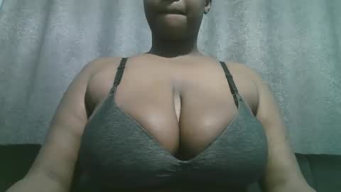 lady_dearra online show from 11-26-25, 02:56