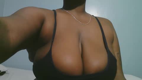 lady_dearra online show from 02-04-26, 03:23