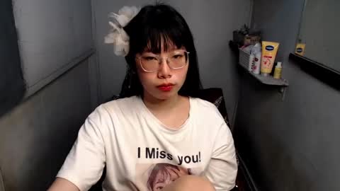 Snapshot of lady_galacticax chatting on 02-20-25, 01:46 online show from 02-20-25, 01:46