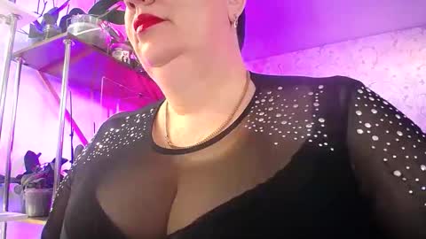 Lady Gloria online show from 01-17-26, 06:40