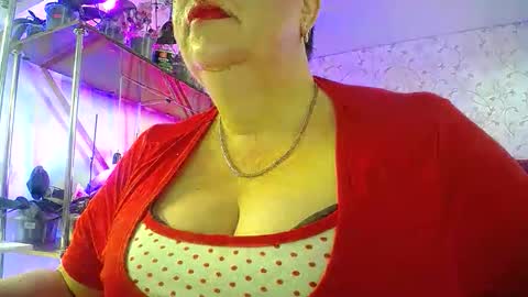 Lady Gloria online show from 04-24-26, 05:43