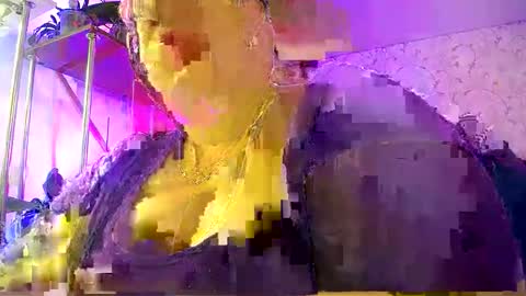 Snapshot of lady_gloria chatting on 05-23-26, 10:19 Lady Gloria online show from 05-23-26, 10:19