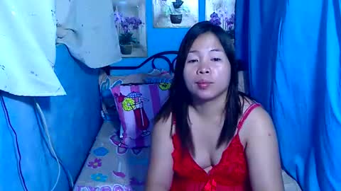lady_in_bed69 online show from 07-15-26, 12:27