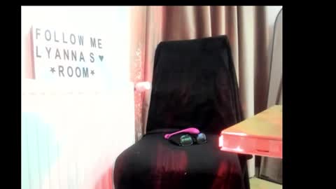 Snapshot of lady_lyanna chatting on 02-14-25, 05:03 Lady Lyanna online show from 02-14-25, 05:03