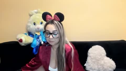 Snapshot of lady_lyanna chatting on 11-03-25, 11:04 Lady Lyanna online show from 11-03-25, 11:04