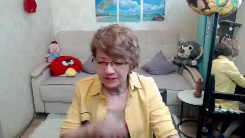 Diana online show from 04-25-26, 01:41
