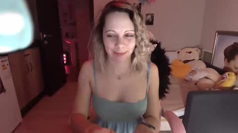 lady_smile69 online show from 12-15-24, 12:40