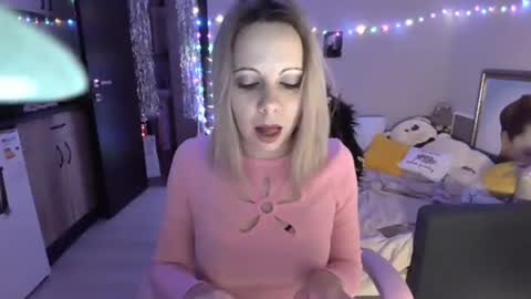 lady_smile69 online show from 12-23-24, 02:39
